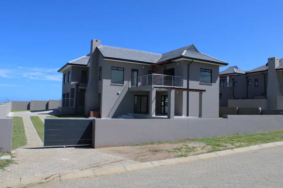 4 Bedroom Property for Sale in Kidds Beach Eastern Cape